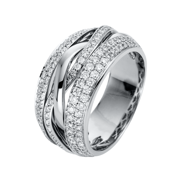 Brogle Selection Statement diamond ring