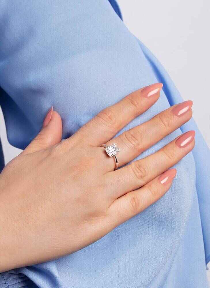 Brogle Selection diamond ring