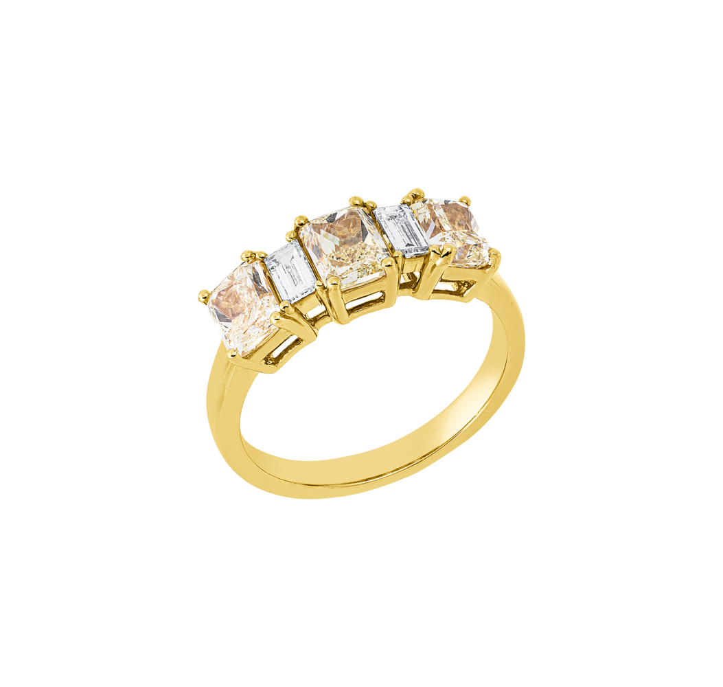 Brogle Selection diamond ring