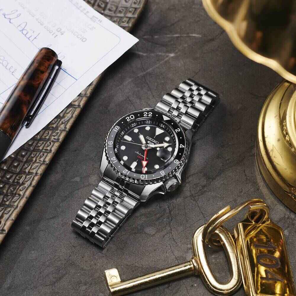 Seiko 5 Sports Automatic GMT 42mm Seiko 5 Sports Automatic GMT 42mm