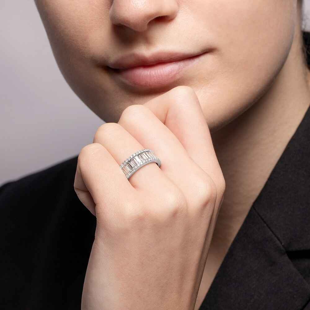 Brogle Selection diamond ring