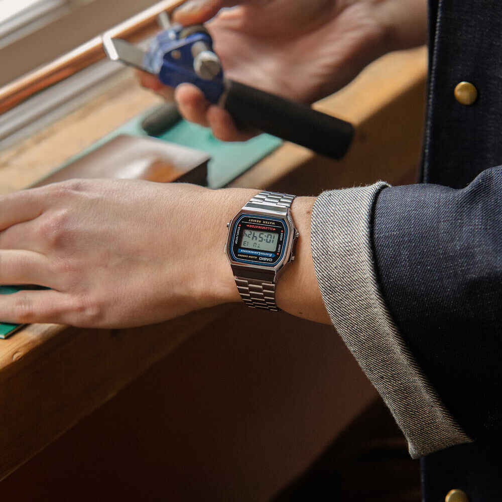 A168WA 1 wrist a4b953ea825a4840c