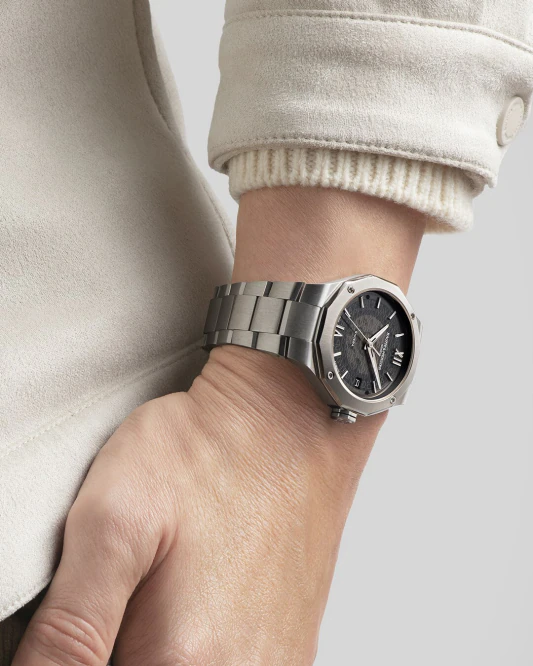 Baume & Mercier Riviera Baumatic Automatic 39mm Baume & Mercier Riviera Baumatic Automatic 39mm