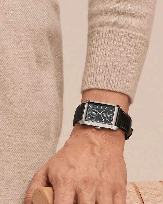 Baume & Mercier Hampton Automatik 48x31mm