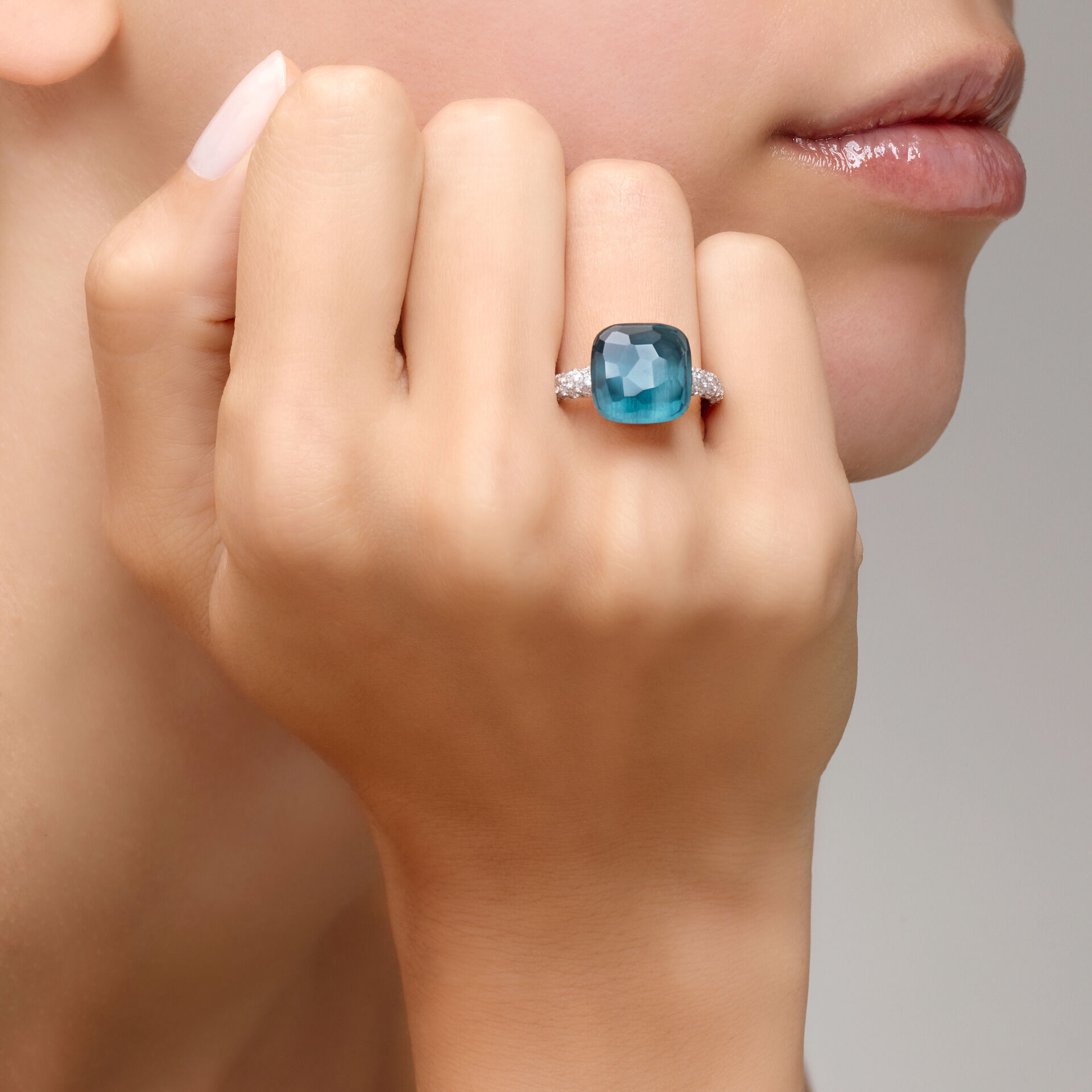 Pomellato Nudo Maxi London Topaz Ring
