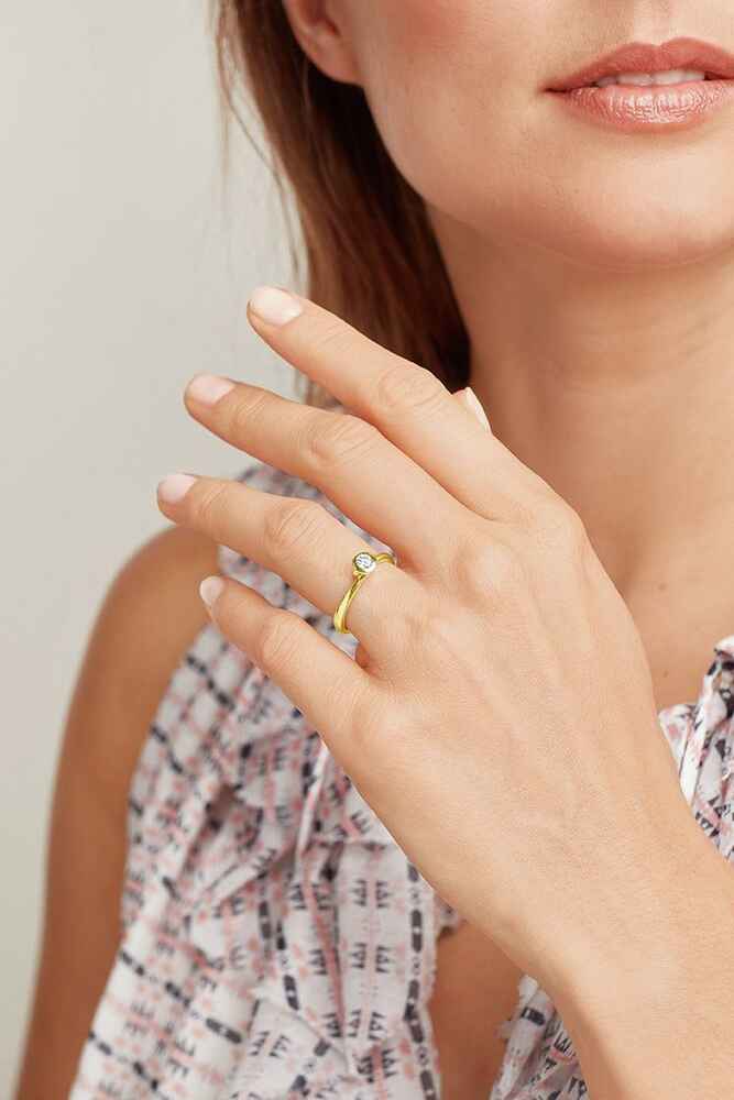 Tamara Comolli Bouton Solitairering