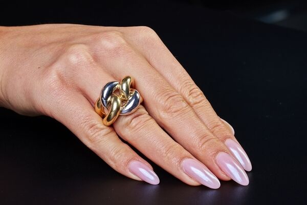 326.00046.1 a863fb4844fbb240a