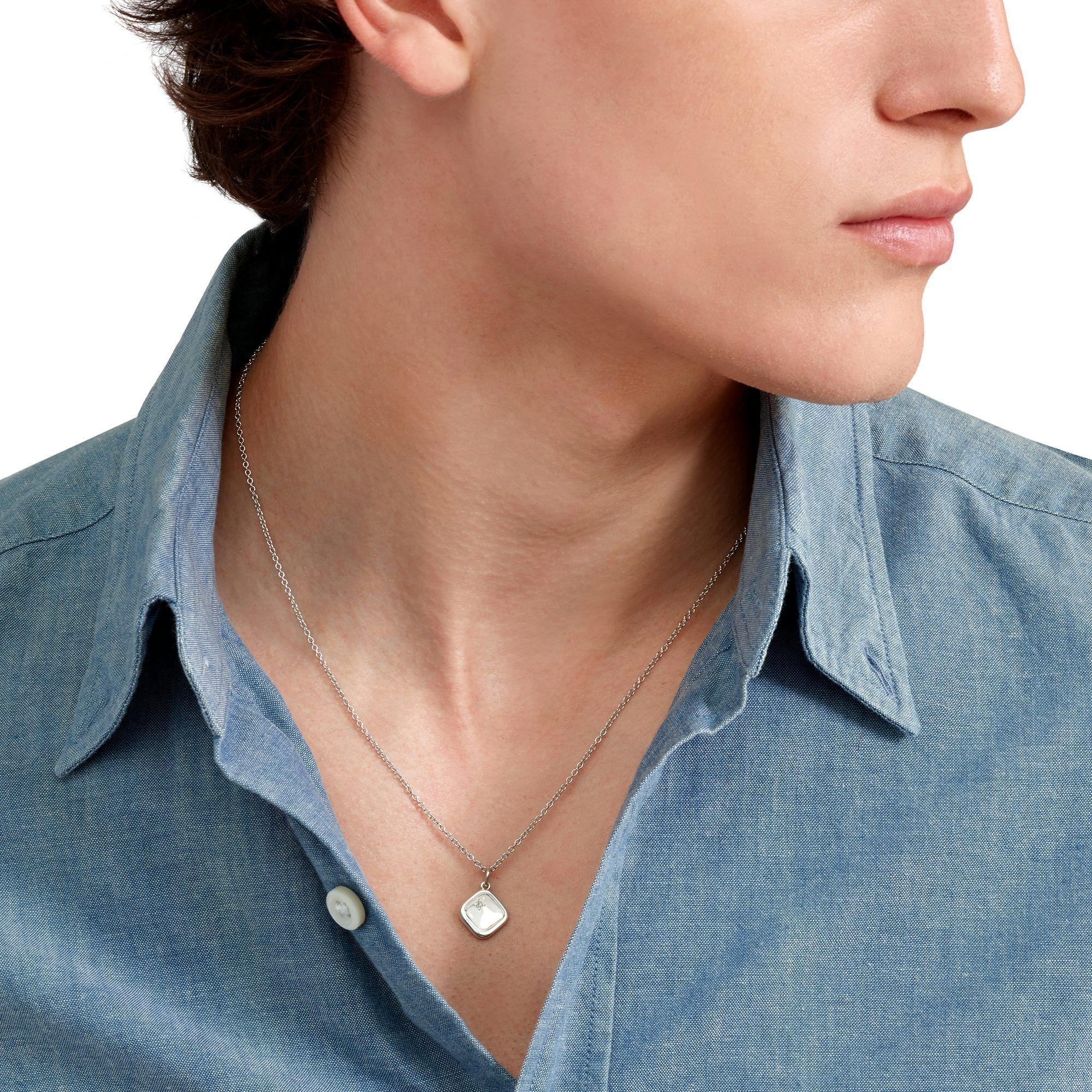 Dodo Essentials seal pendant