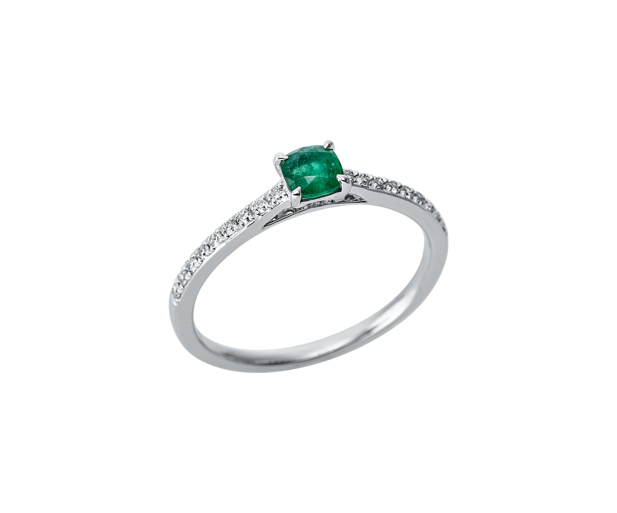 Brogle Classic emerald ring