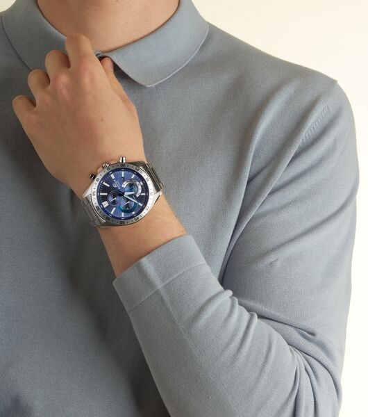 EFV 620D 2AVUEF OR02 wristshot web a167cbe16e16b2f74