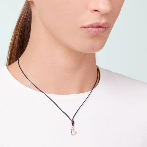 176124 DMB2026 LETWL 0009R 100 Dodo letter w charm 9k rose gold e64b0282ae0c3827e