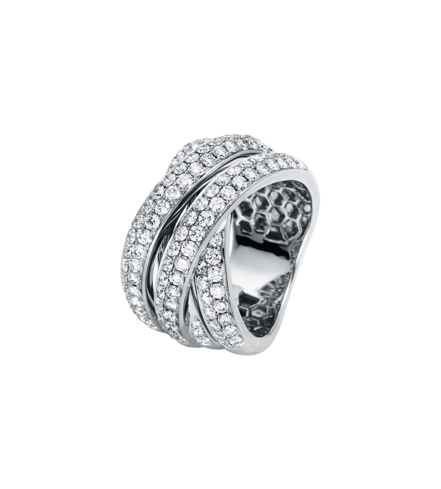 Brogle Selection Statement diamond ring