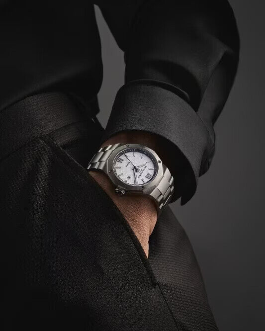 Baume & Mercier Riviera 42mm Baume & Mercier Riviera 42mm