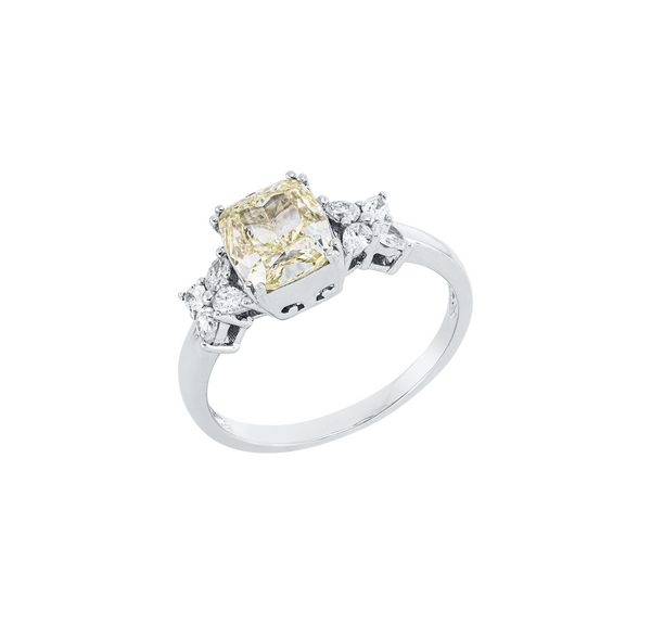 Brogle Selection diamond ring