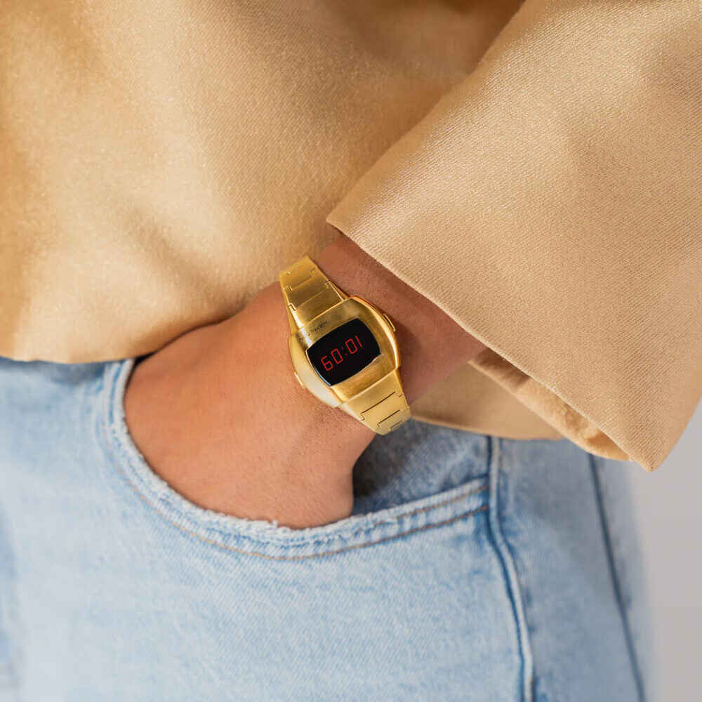 h52314130 wristshot ae5a4892abf9561d5