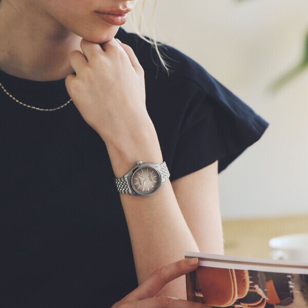 300dpi SPB523J1 Wristshot a79b7cfeca9c86110