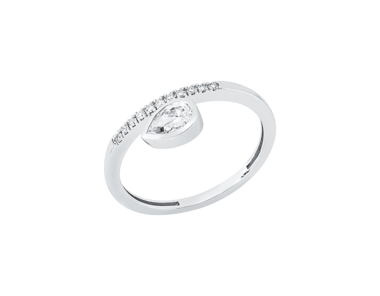 Brogle Classic solitaire ring Brogle Classic solitaire ring