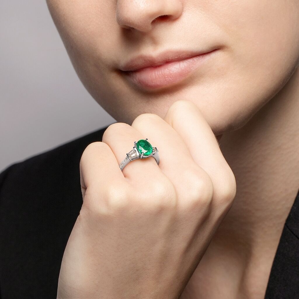 Brogle Selection emerald ring Brogle Selection emerald ring