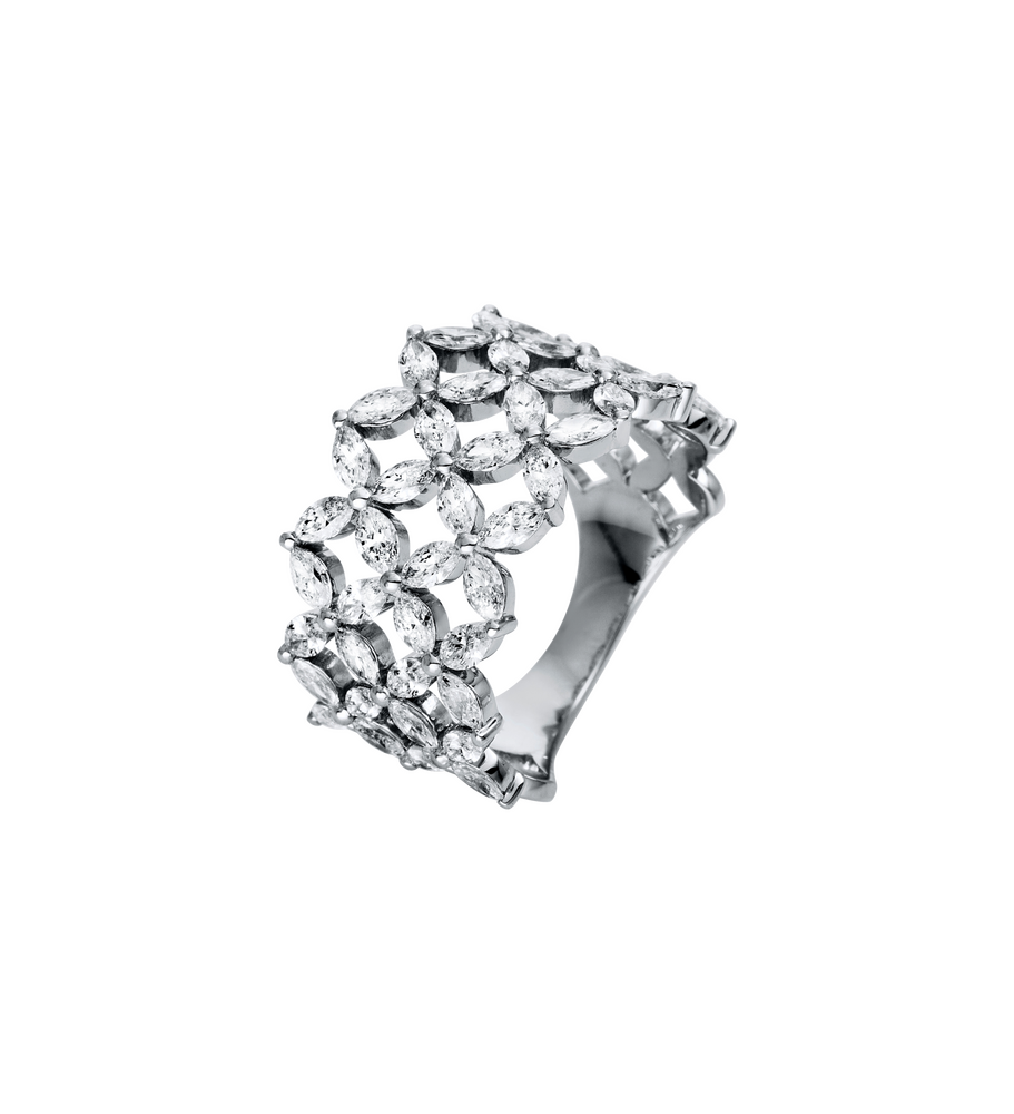 Brogle Selection Statement diamond ring