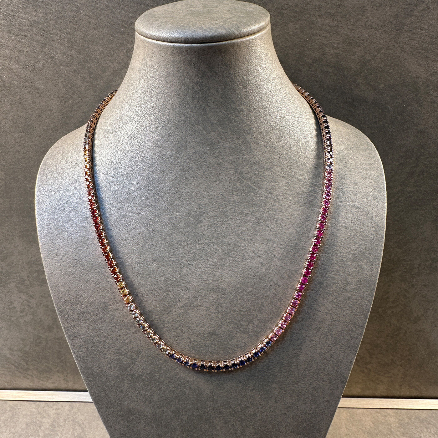 Brogle Selection sapphire necklace Rainbow Brogle Selection sapphire necklace Rainbow