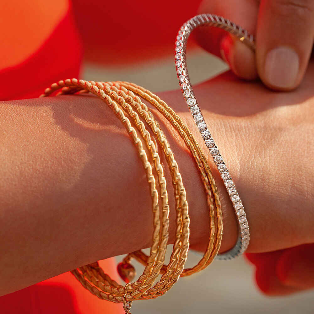 Wellendorff EMBRACE ME. Brillance of the Sun delicate bracelet