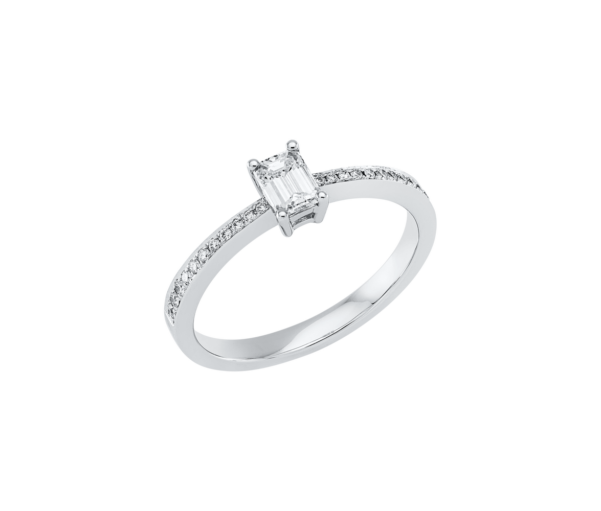 Brogle Classic diamond ring