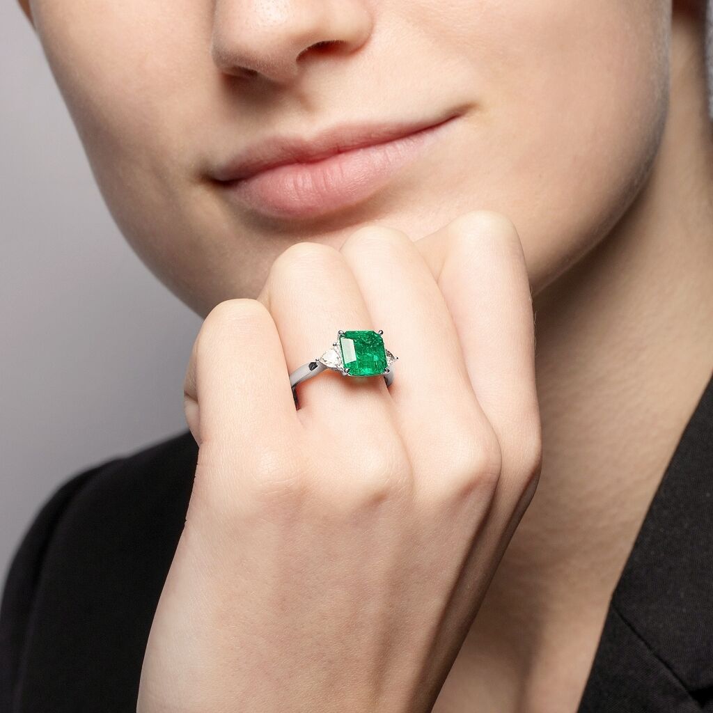 Brogle Selection emerald ring Brogle Selection emerald ring