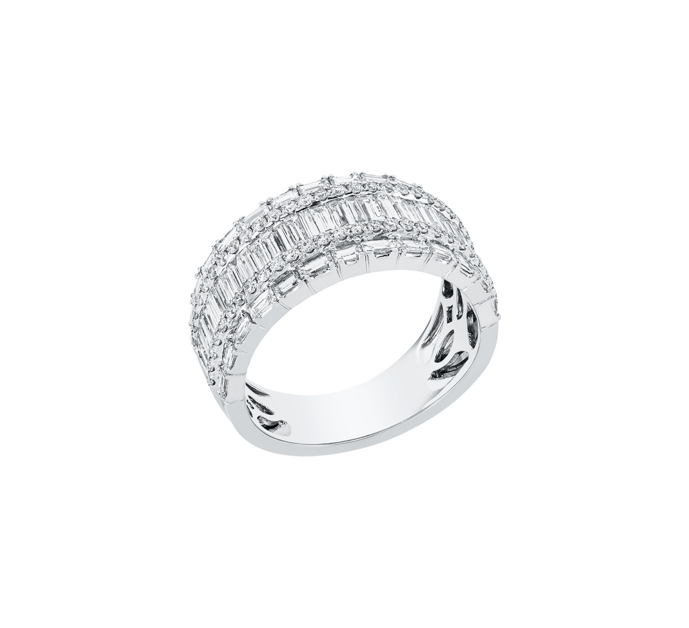 Brogle Selection Statement diamond ring