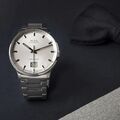 Mido Commander II Big Date