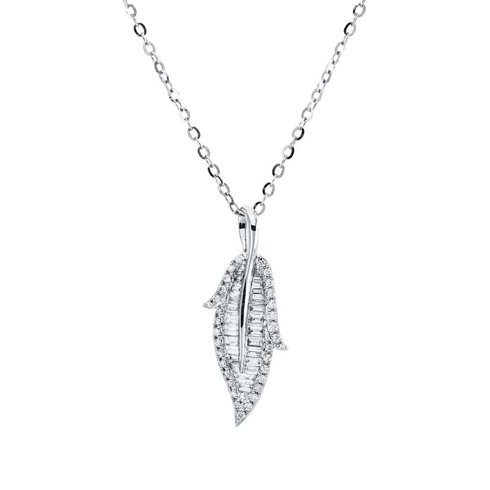 Brogle Classic necklace with diamond pendant
