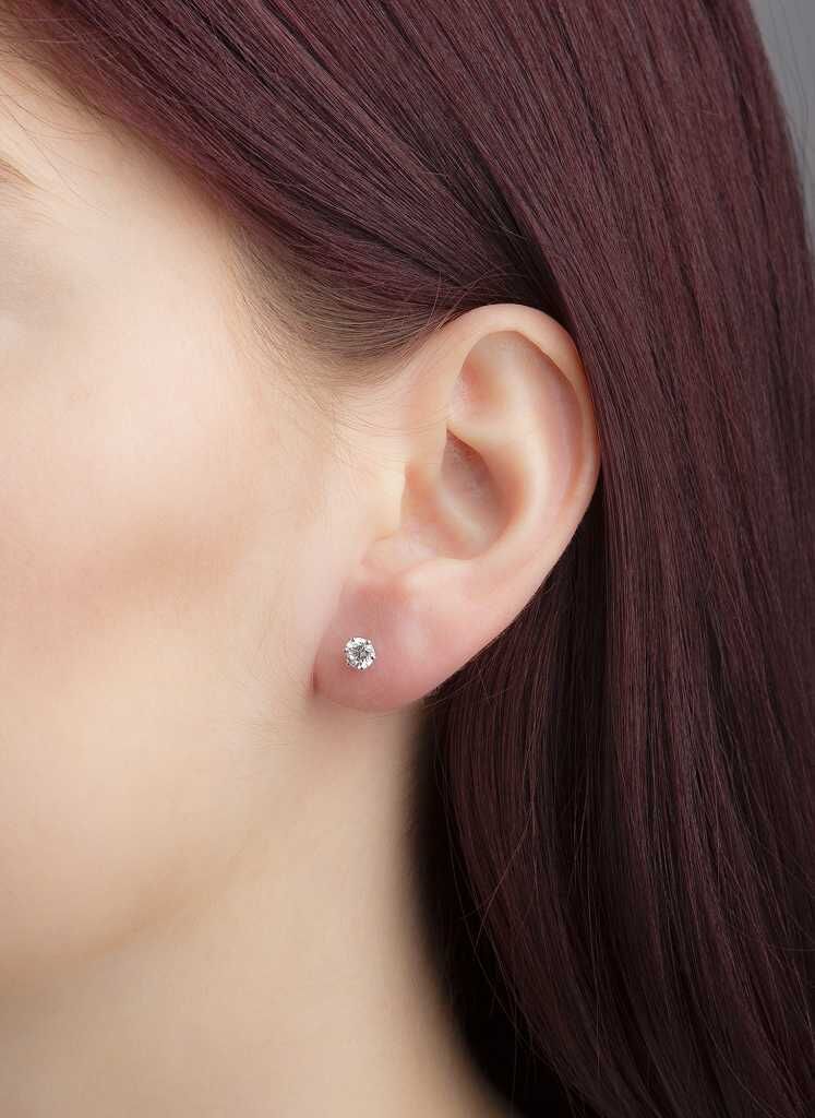 Brogle solitaire ear stud Marie up to 1 carat Brogle solitaire ear stud Marie up to 1 carat