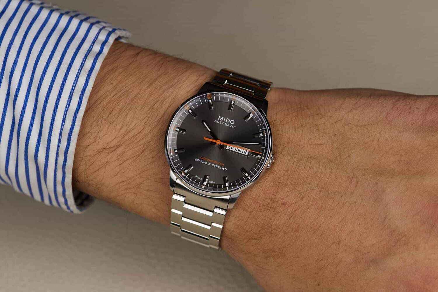 Mido Commander II Chronometer