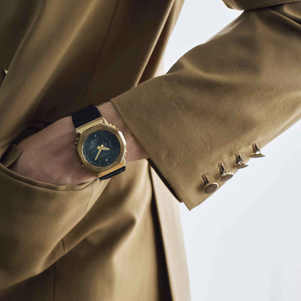 GM 2100G 1A9 handshot a37ef34b044878d7b