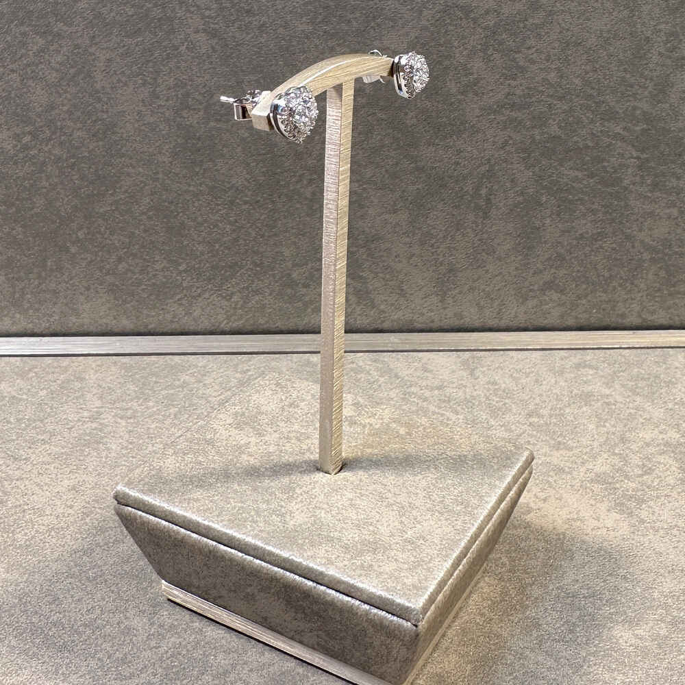 Brogle Classic diamond stud earrings Brogle Classic diamond stud earrings