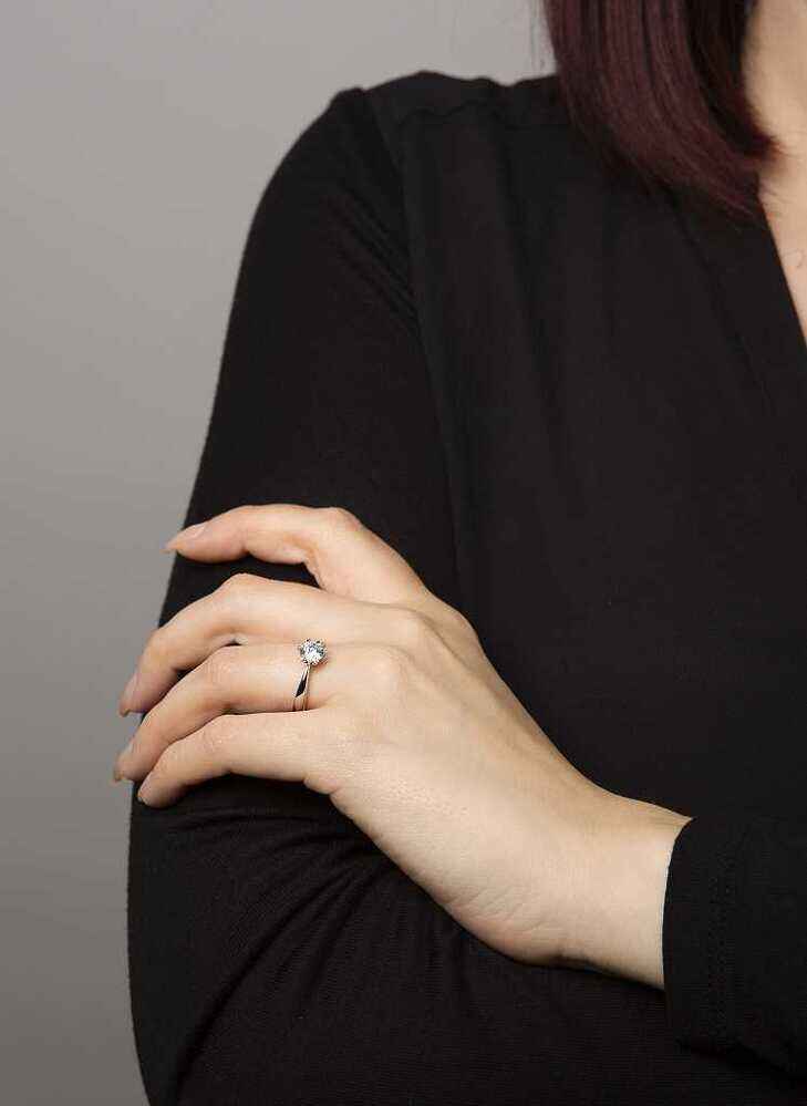 Brogle solitaire ring Marie from 0.7 carat Brogle solitaire ring Marie from 0.7 carat