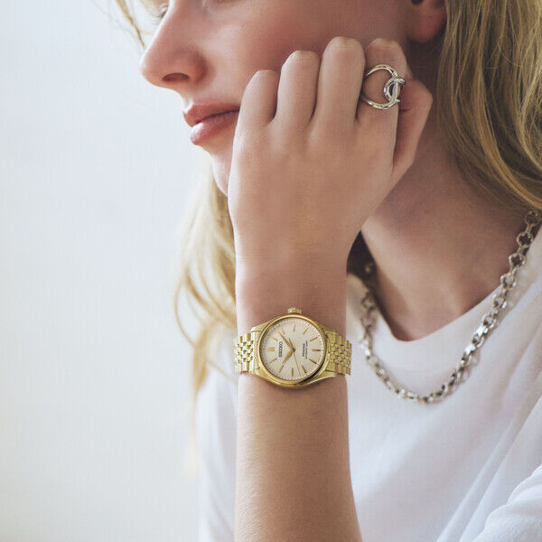 300dpi SPB524J1 Wristshot3 1x1 af2f2205331da275e