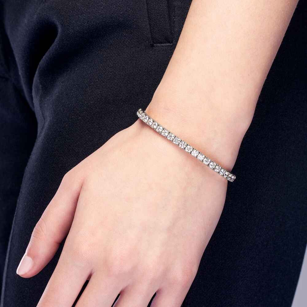 5D799W M a45aa2b6429cedd7d