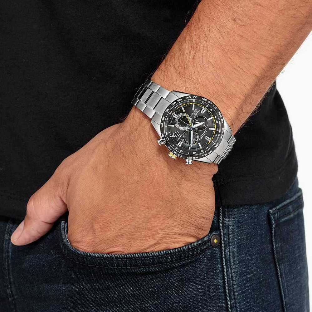 Citizen Super Titanium radio controlled watch 42,5mm