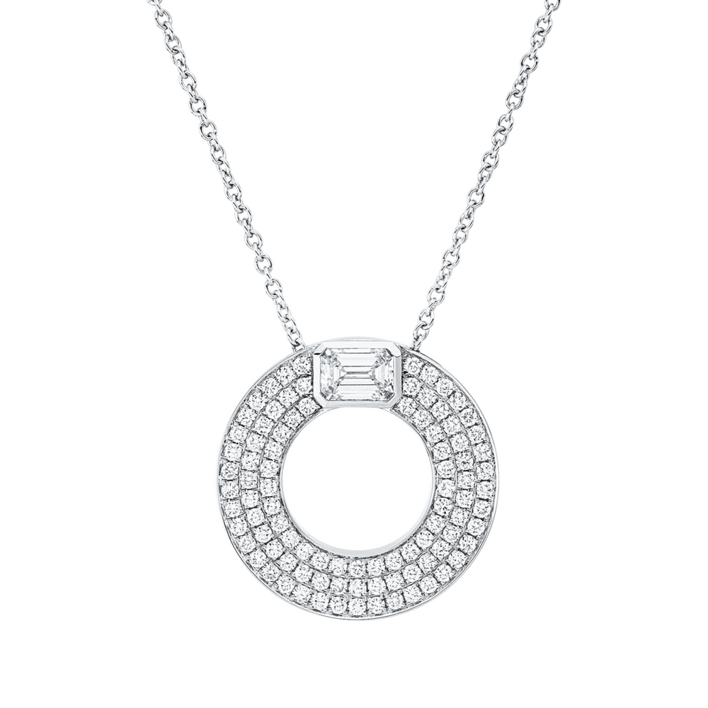 Brogle Selection necklace with diamond pendant